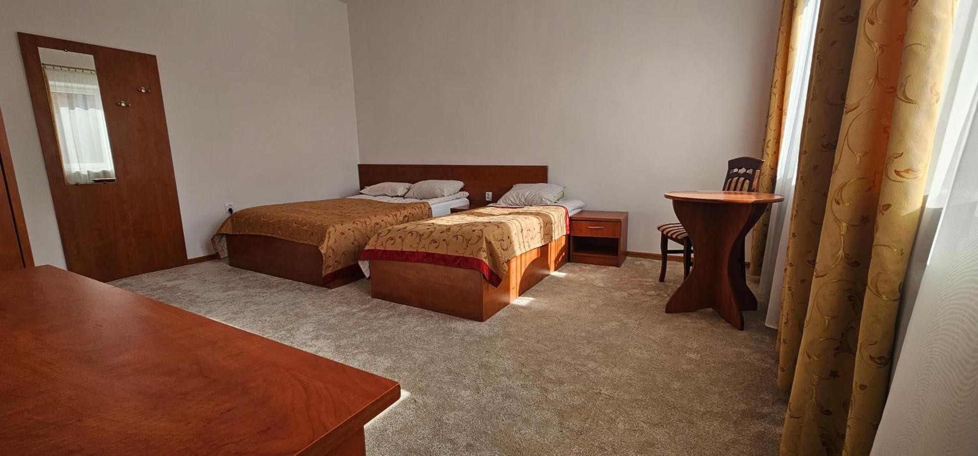 Rest Hostel Airport Modlin Nowy Dwor Mazowiecki Exterior photo