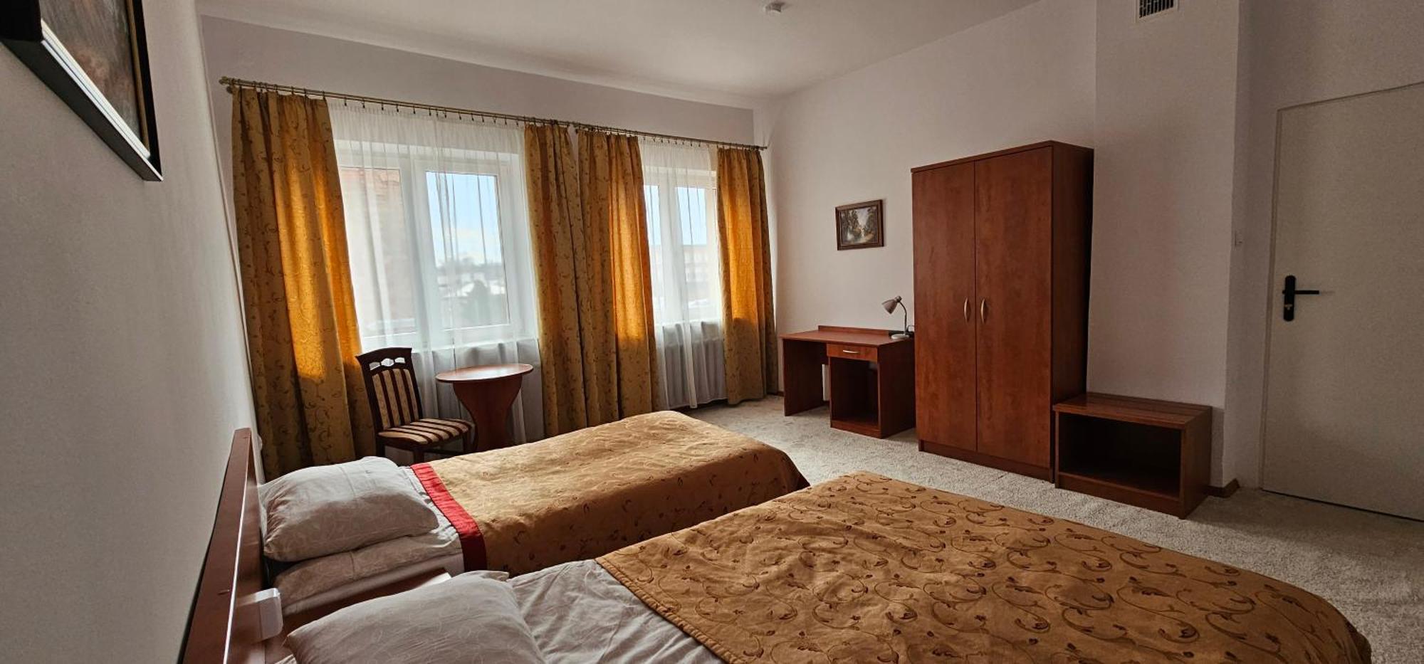 Rest Hostel Airport Modlin Nowy Dwor Mazowiecki Exterior photo
